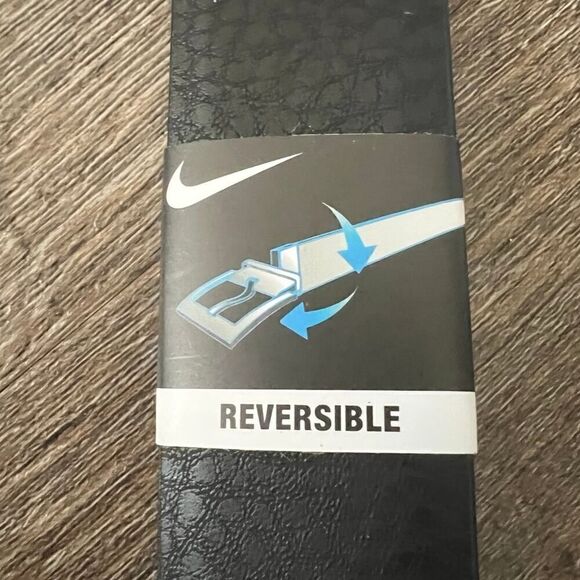 Nike Boys Reversible Belt-Size Small - Picture 6 of 7
